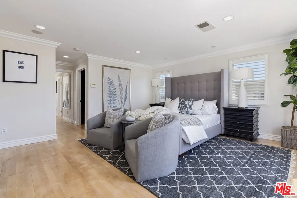 1471 S Crest Drive, Los Angeles, California 90035 home-pic-11