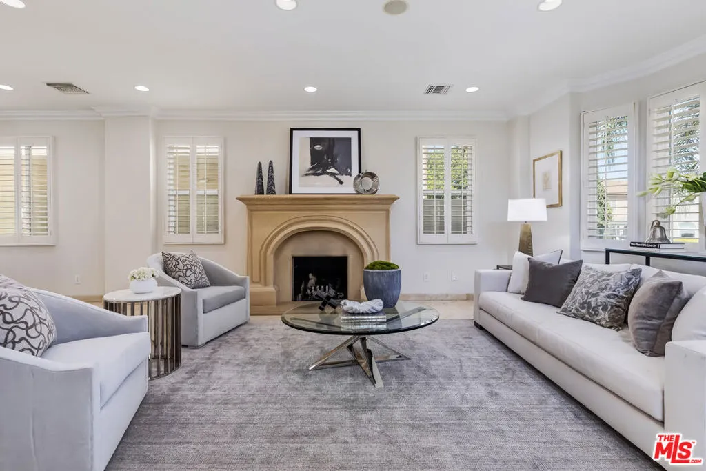 1471 S Crest Drive, Los Angeles, California 90035 home-pic-6