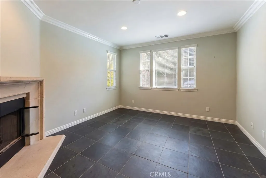 4591 Camino Del Sol, Calabasas, California 91302 home-pic-9