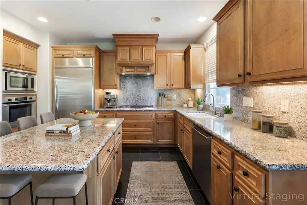 4591 Camino Del Sol, Calabasas, California 91302 home-pic-4
