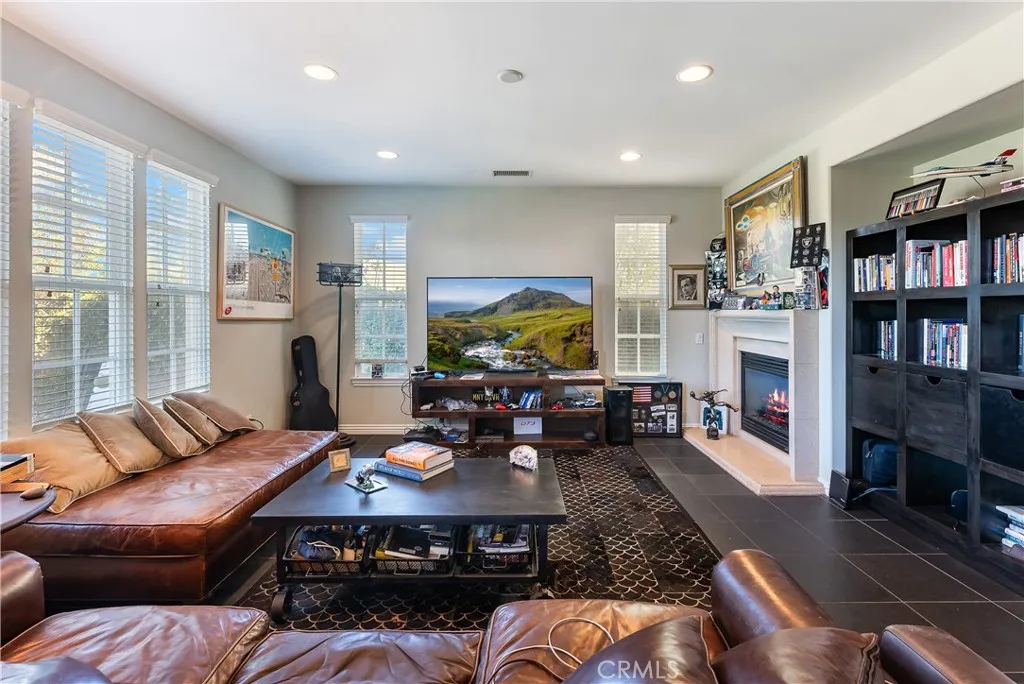 4591 Camino Del Sol, Calabasas, California 91302 home-pic-51