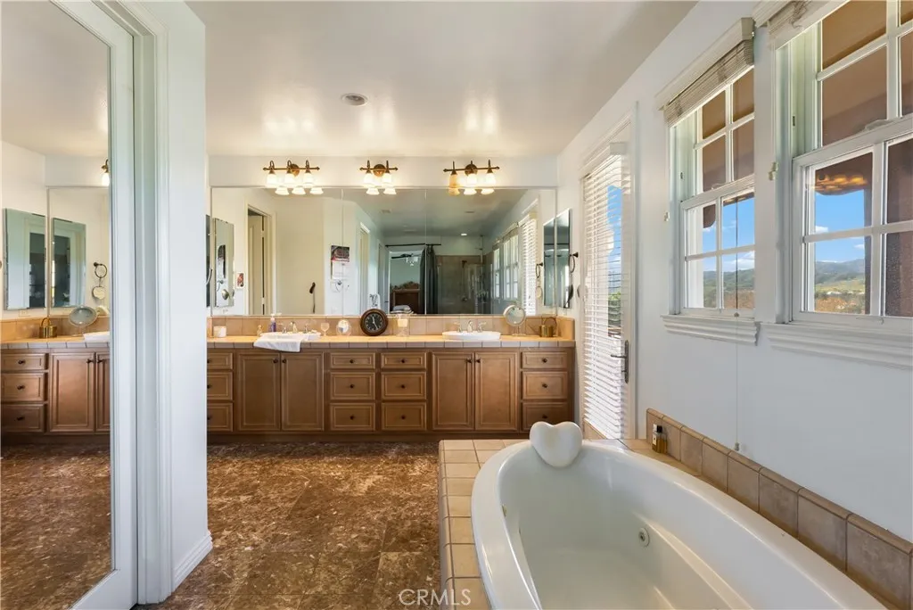 4591 Camino Del Sol, Calabasas, California 91302 home-pic-44