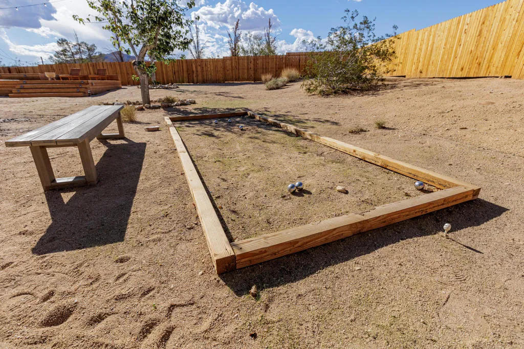 3766 Burns Road, Joshua Tree, California 92252 home-pic-25