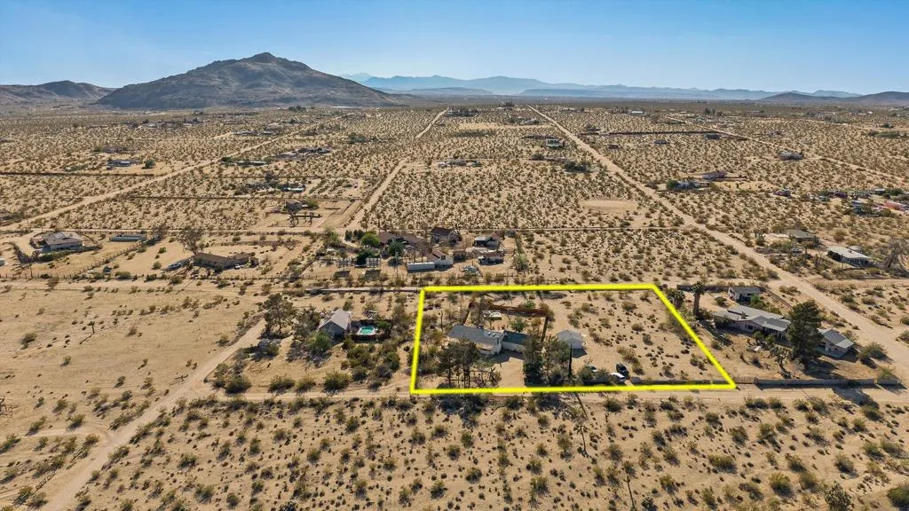 3766 Burns Road, Joshua Tree, California 92252 home-pic-47