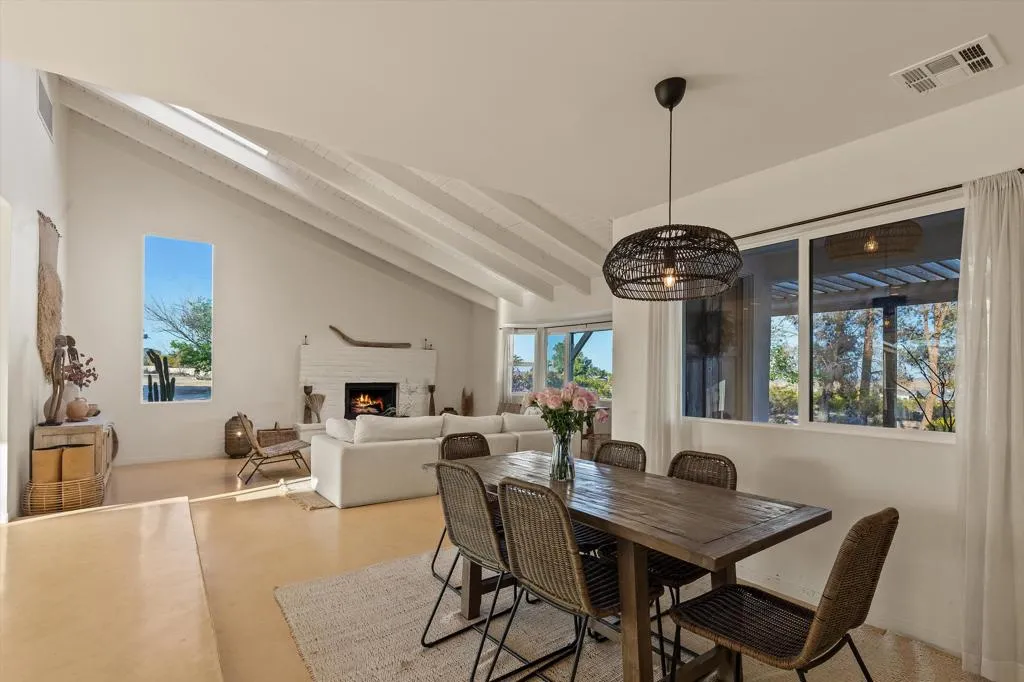 3766 Burns Road, Joshua Tree, California 92252 home-pic-11