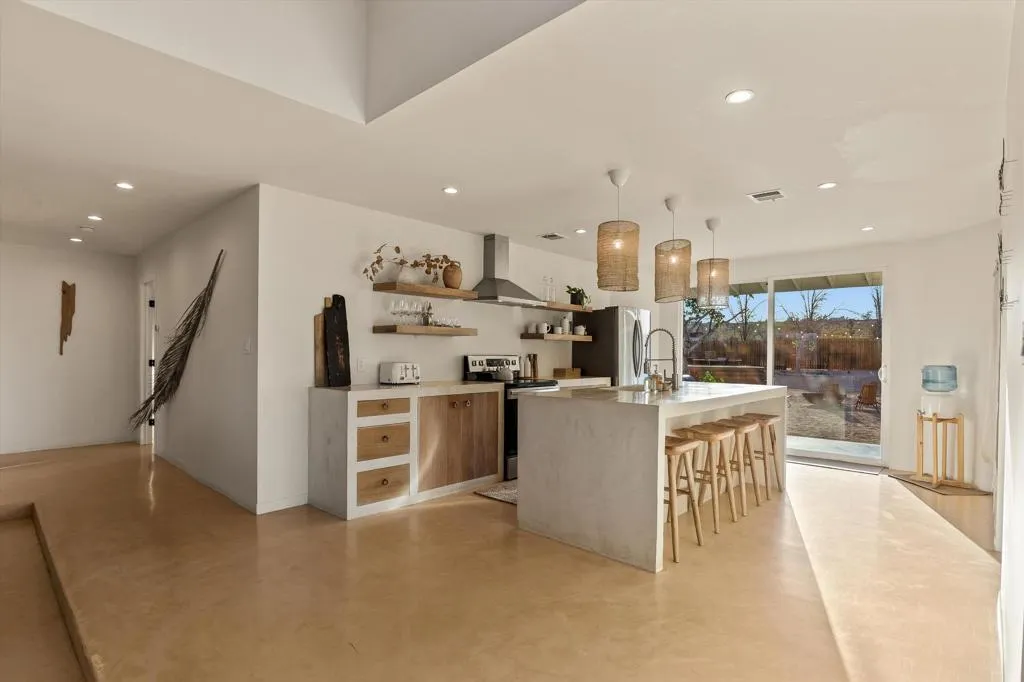 3766 Burns Road, Joshua Tree, California 92252 home-pic-13