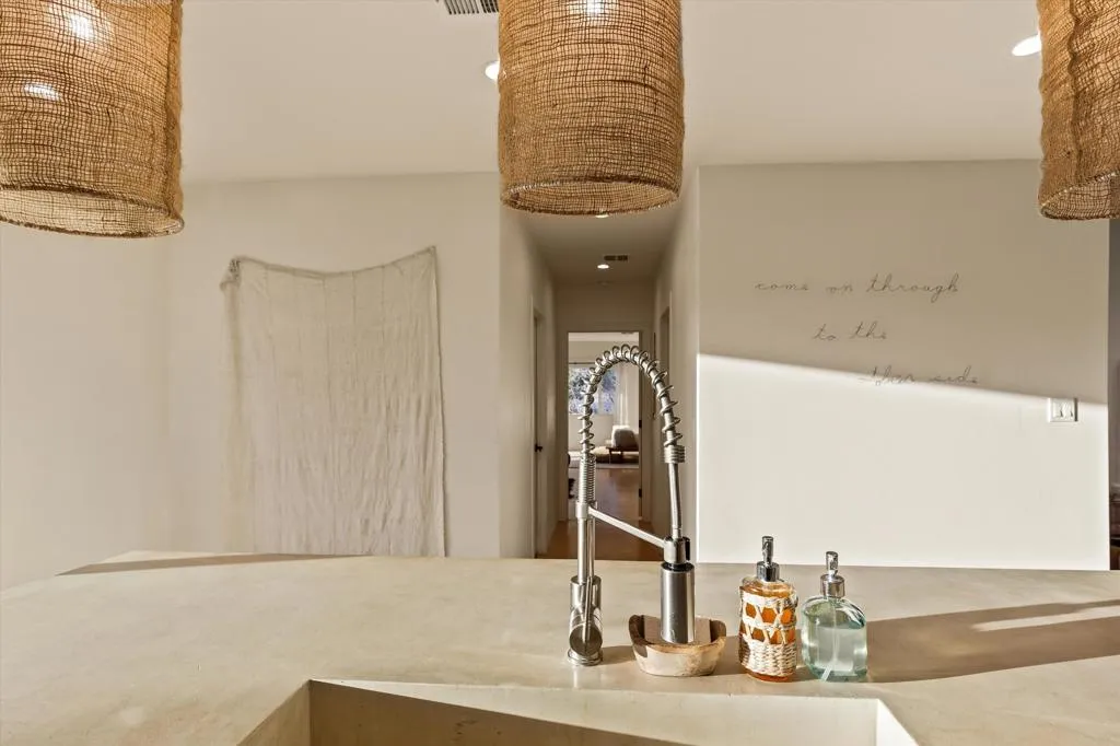 3766 Burns Road, Joshua Tree, California 92252 home-pic-16