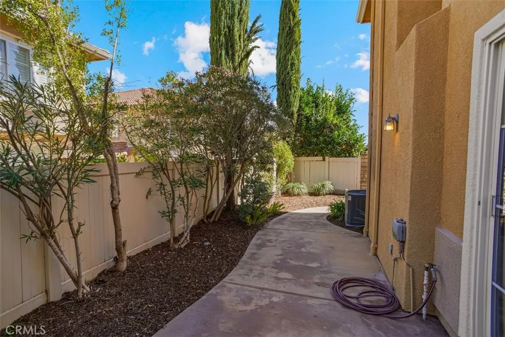 24163 Arrowhead Court, Valencia, California 91354 home-pic-15