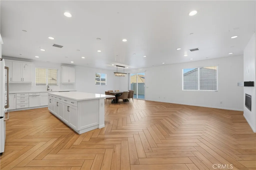 32380 Parker Street, Menifee, California 92584 home-pic-3