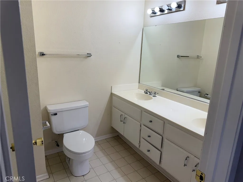 1145 Viento, Hemet, California 92543 home-pic-2