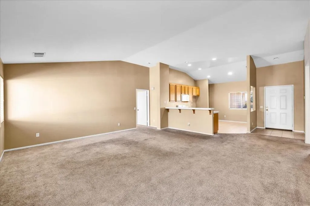 66304 8th Street, Desert Hot Springs, California 92240 home-pic-6