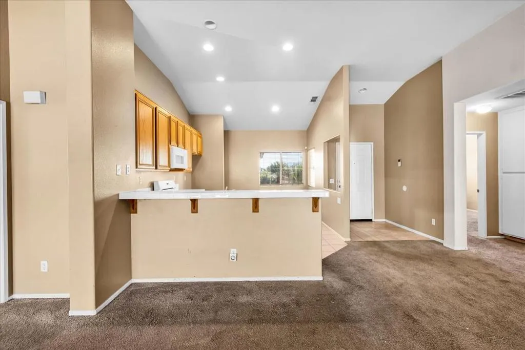 66304 8th Street, Desert Hot Springs, California 92240 home-pic-9