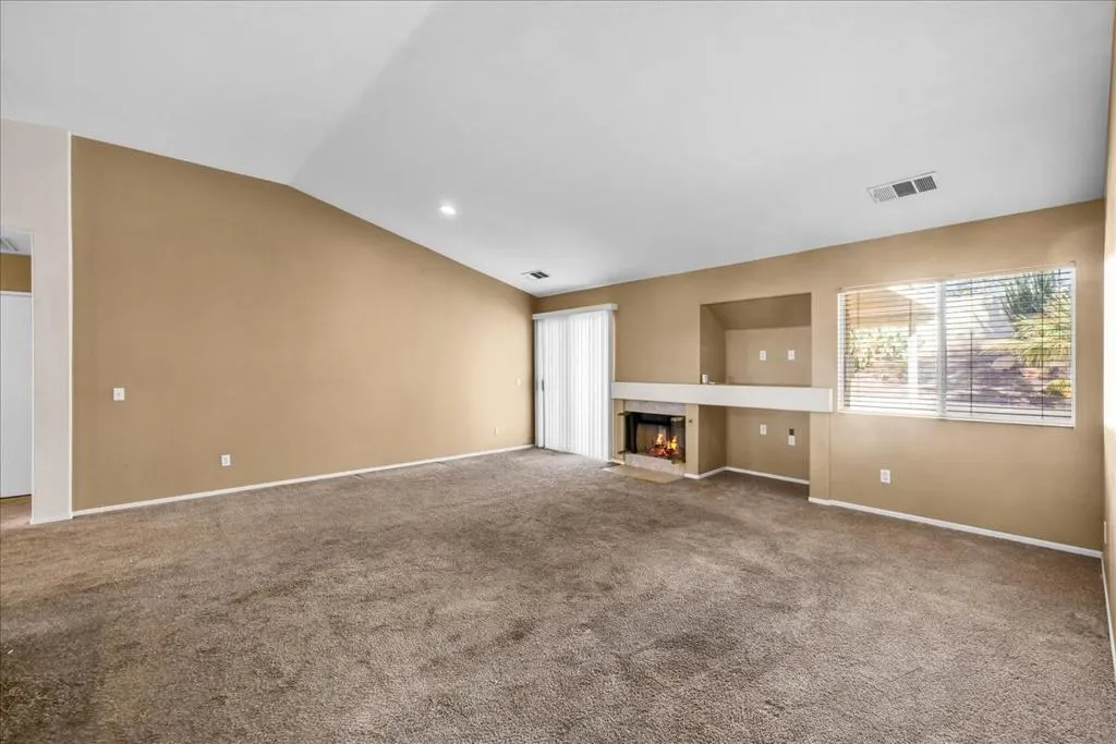 66304 8th Street, Desert Hot Springs, California 92240 home-pic-8