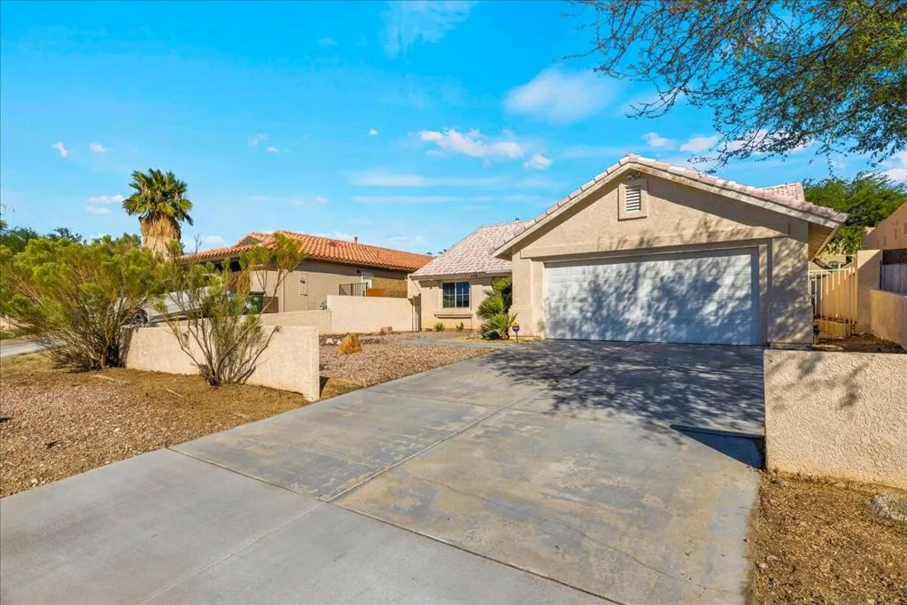 66304 8th Street, Desert Hot Springs, California 92240 home-pic-2