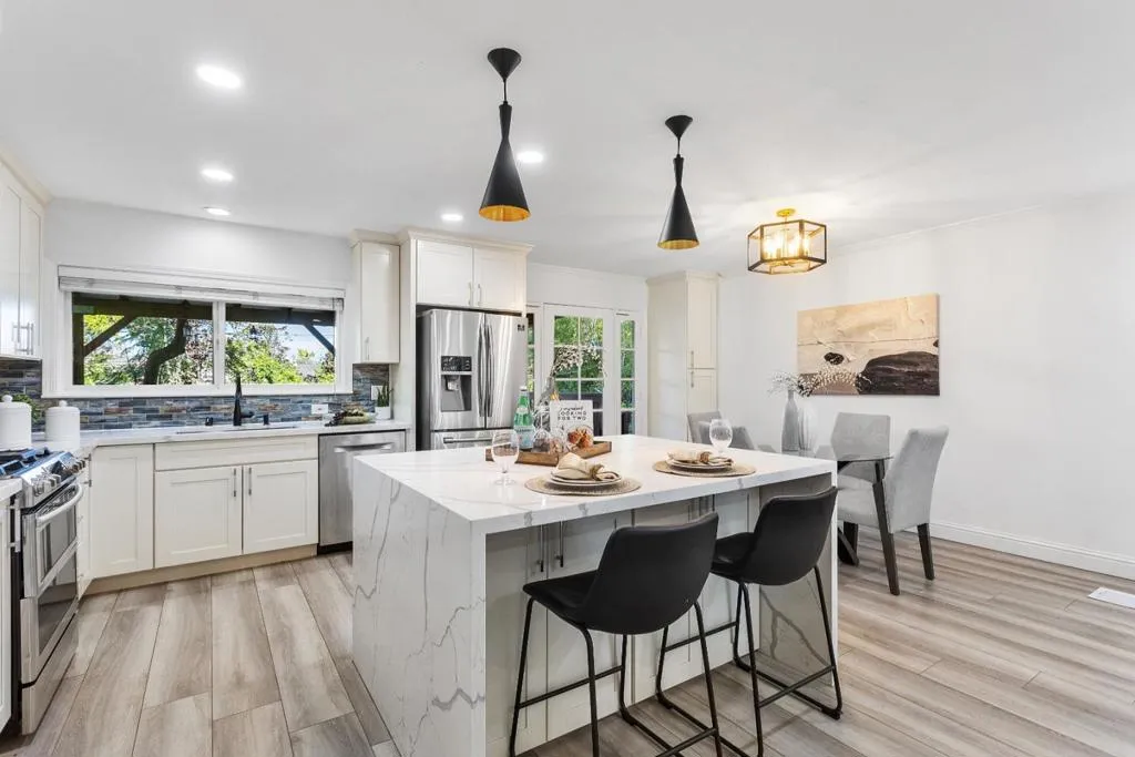 1619 Hallbrook Drive, San Jose, California 95124 home-pic-2