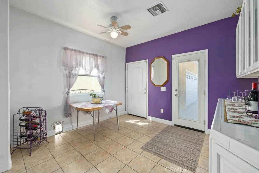 8320 W Avenue D10, Lancaster, California 93536 home-pic-24