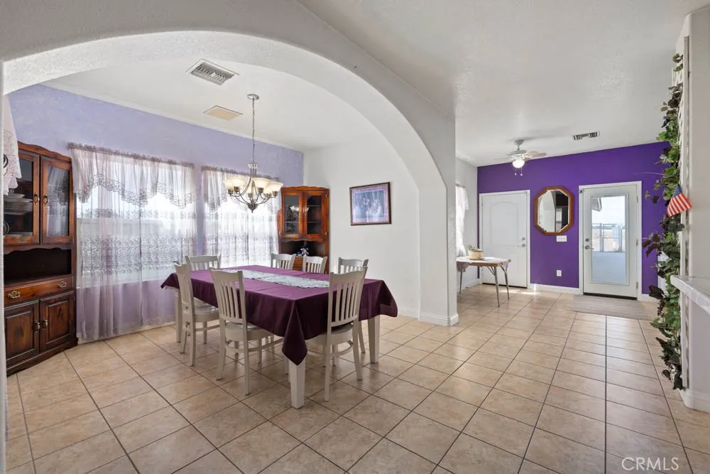 8320 W Avenue D10, Lancaster, California 93536 home-pic-23