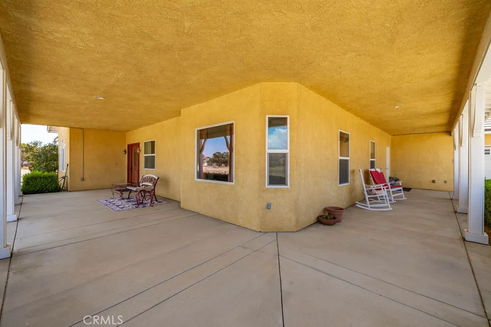 8320 W Avenue D10, Lancaster, California 93536 home-pic-7