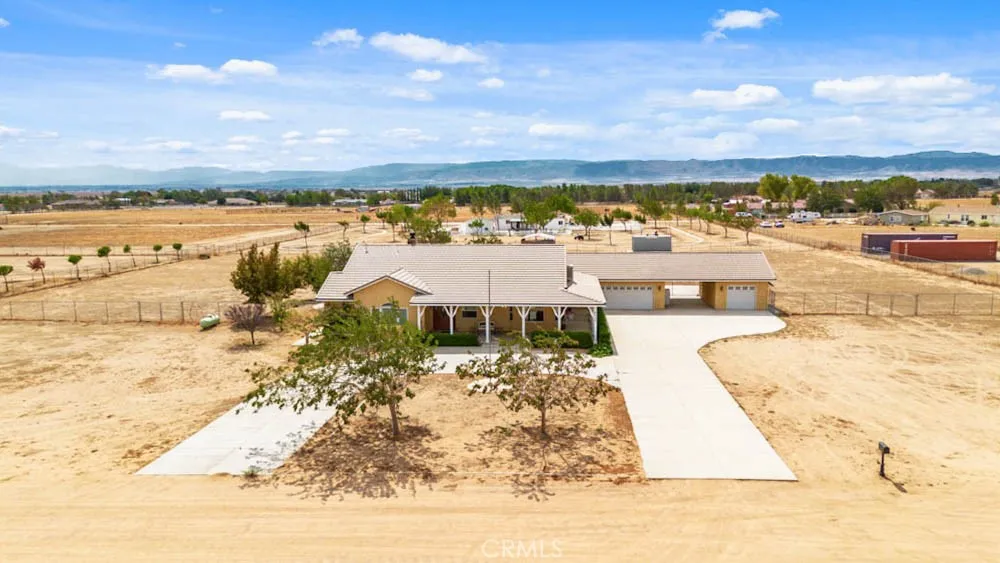 8320 W Avenue D10, Lancaster, California 93536 home-pic-4