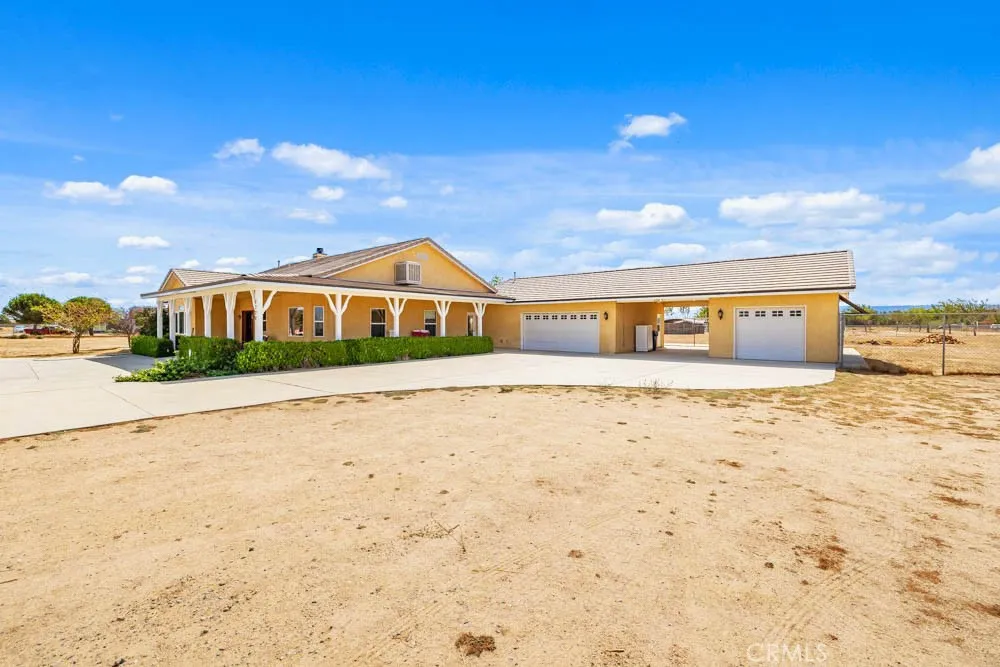 8320 W Avenue D10, Lancaster, California 93536 home-pic-6