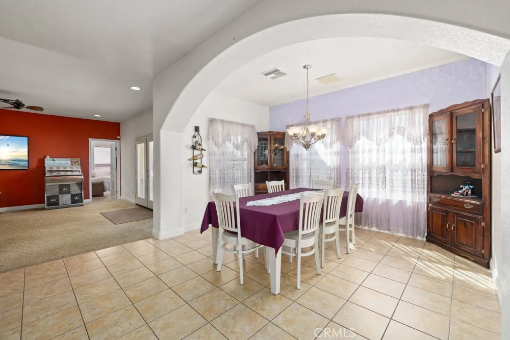 8320 W Avenue D10, Lancaster, California 93536 home-pic-22