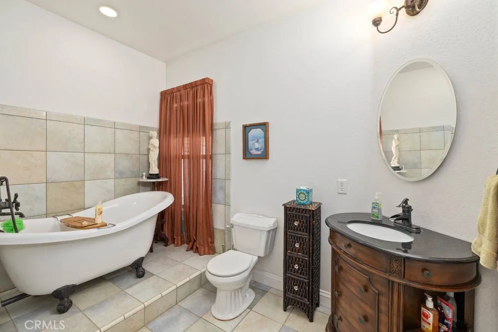 8320 W Avenue D10, Lancaster, California 93536 home-pic-30