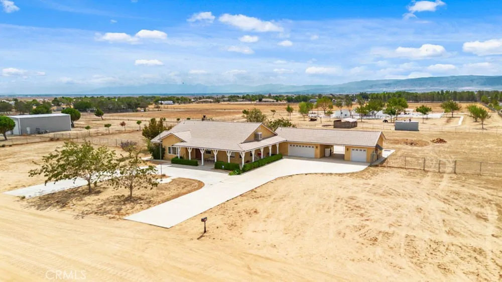 8320 W Avenue D10, Lancaster, California 93536 home-pic-5