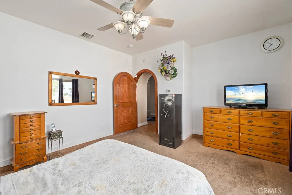8320 W Avenue D10, Lancaster, California 93536 home-pic-37