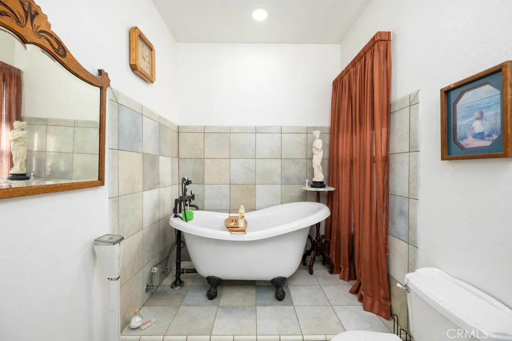 8320 W Avenue D10, Lancaster, California 93536 home-pic-31