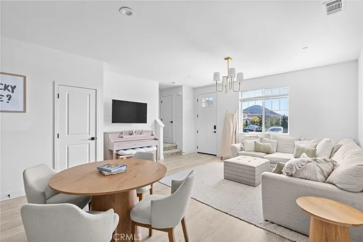 Dinning & Living area