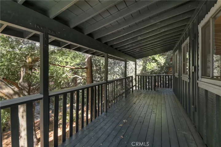 912 Berne, Crestline, California 92325