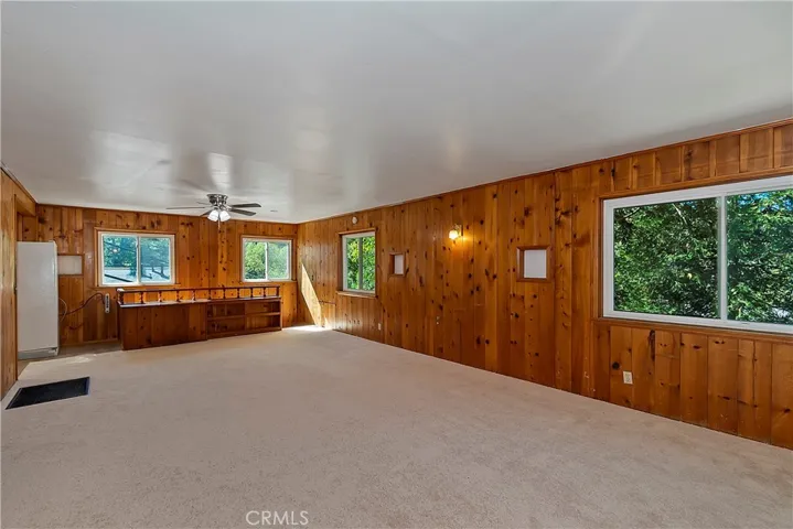 912 Berne, Crestline, California 92325