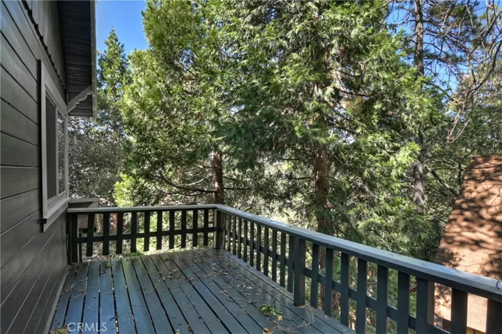 912 Berne, Crestline, California 92325