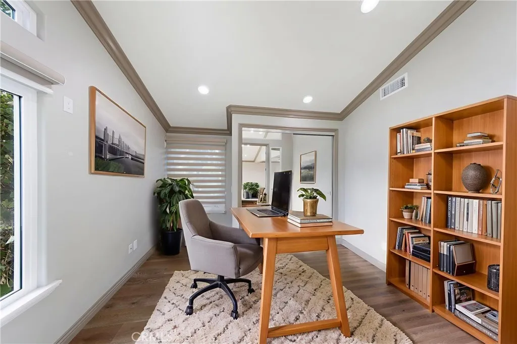 5446 Alta Vista, Laguna Woods, California 92637 home-pic-25