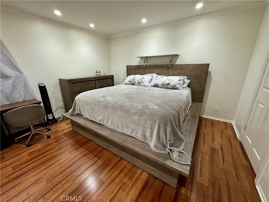 7202 Marina Pacifica S, Long Beach, California 90803 home-pic-13