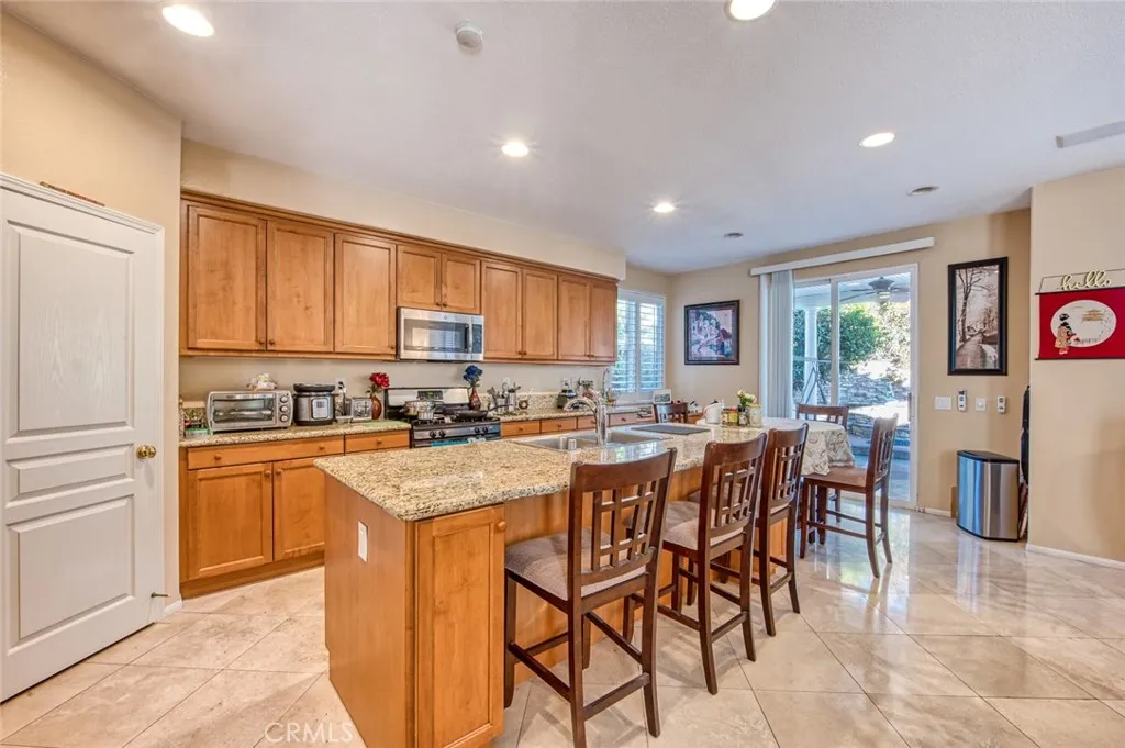 39794 Cambridge Place, Temecula, California 92591 home-pic-7