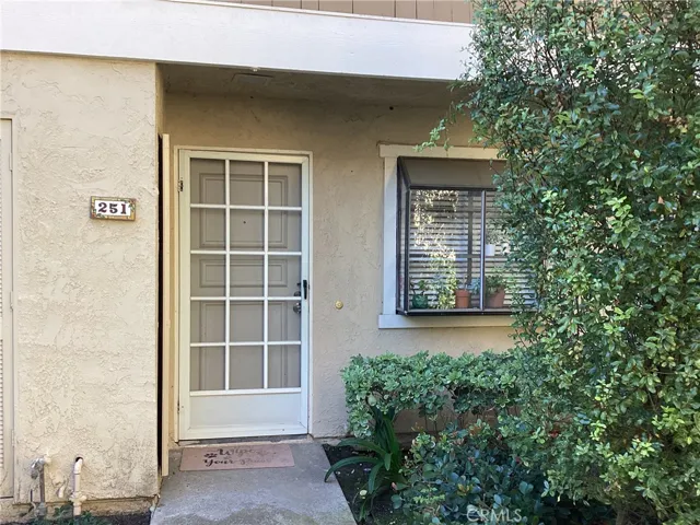 251 Pineview, Irvine, California 92620