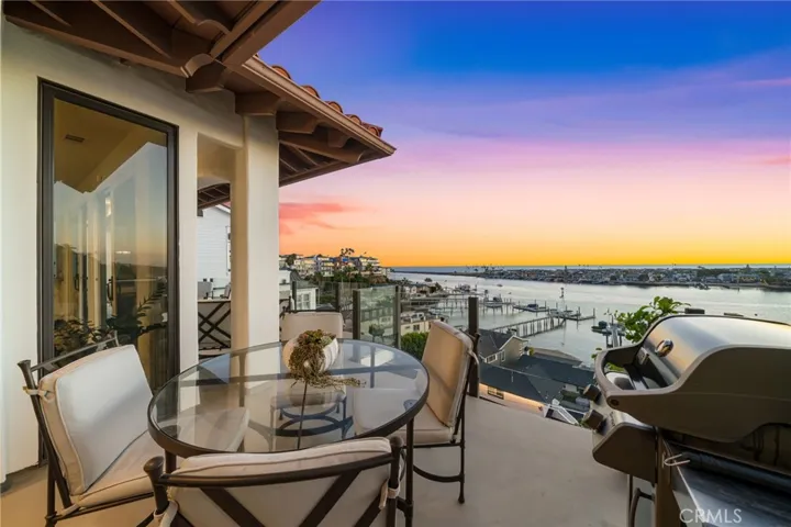 Breakfast Nook/Dinette Terrace-Seating/Eating Table/Barbecue on Main-2nd Level View Southwest at Sunset