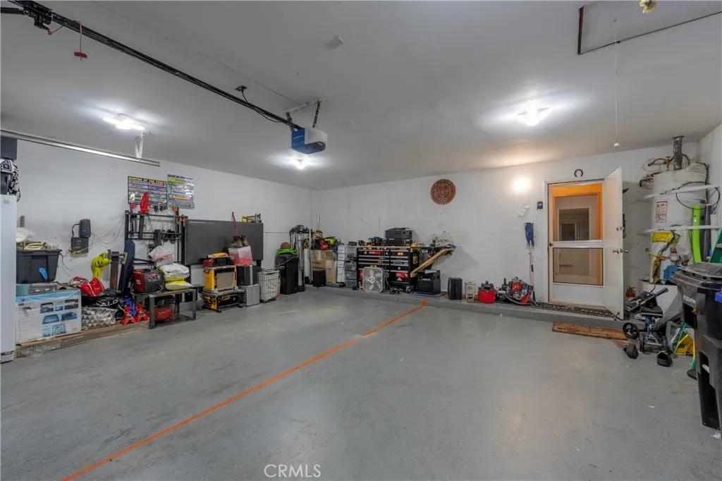 5680 Falling Leaf, Jurupa Valley, California 92509 home-pic-25