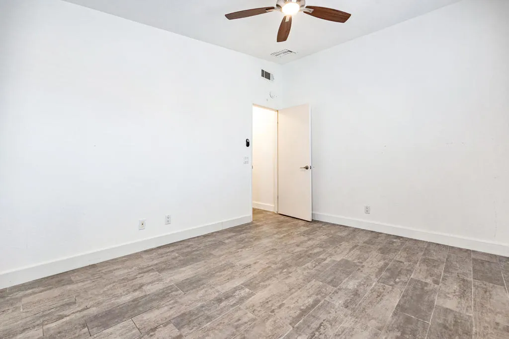 76701 California Drive, Palm Desert, California 92211 home-pic-24