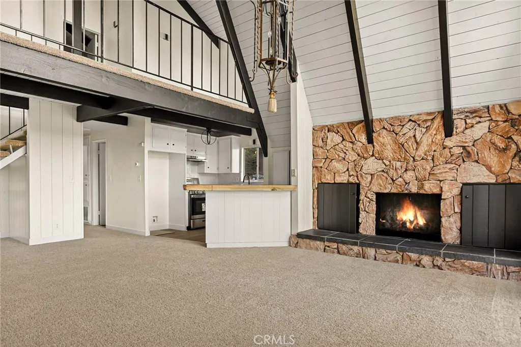 206 S Fairway, Lake Arrowhead, California 92391 home-pic-10