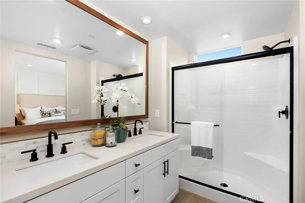 1818 E. 1st Street 500, Santa Ana, California 92705 home-pic-16