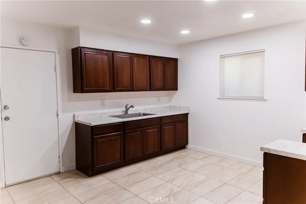 14385 Cactus Drive, Victorville, California 92395 home-pic-20