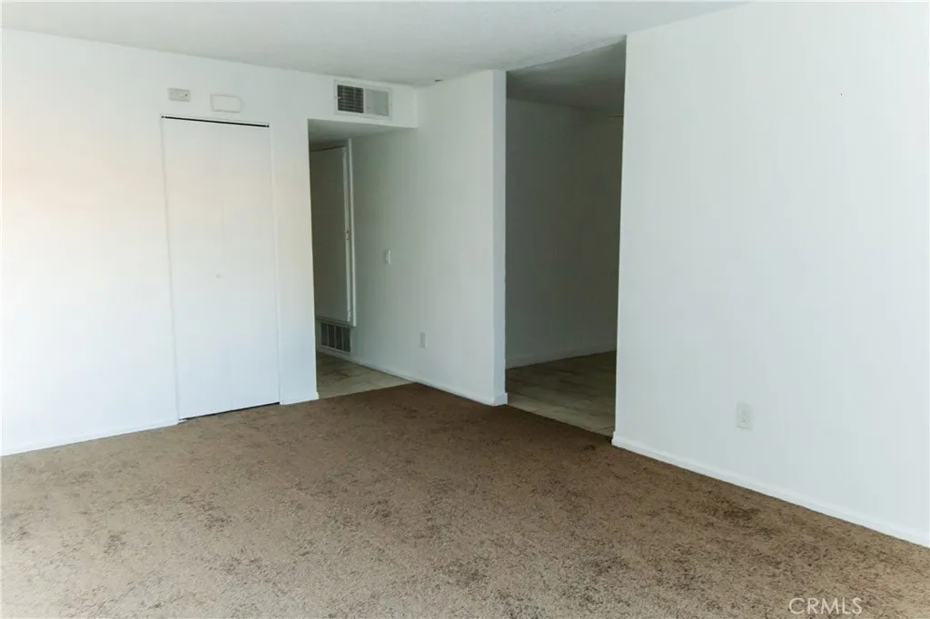14385 Cactus Drive, Victorville, California 92395 home-pic-18