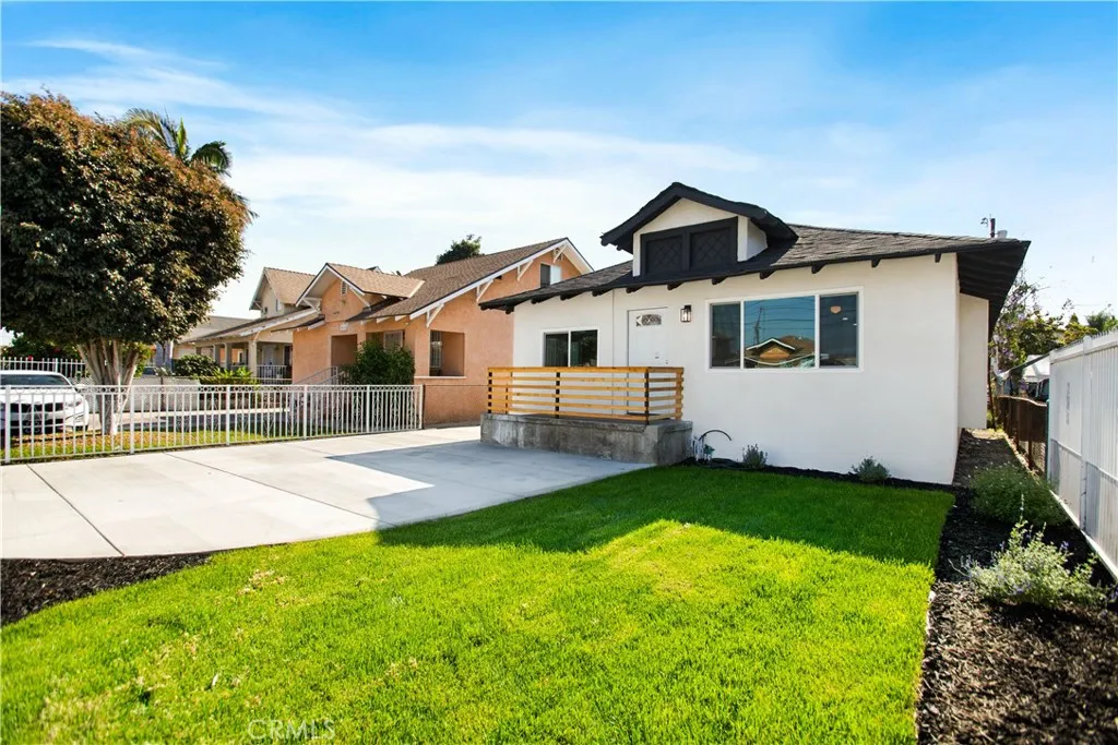 1646 E 41st, Los Angeles, California 90011 home-pic-2