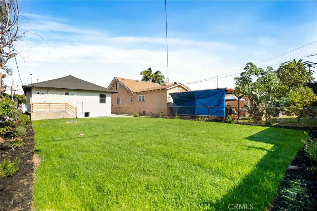 1646 E 41st, Los Angeles, California 90011 home-pic-19