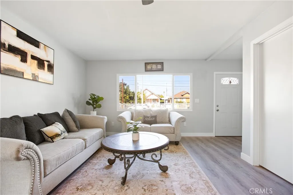 1646 E 41st, Los Angeles, California 90011 home-pic-4