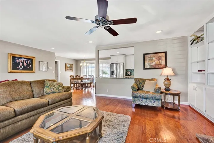 255 Monte Vista 11, San Clemente, California 92672