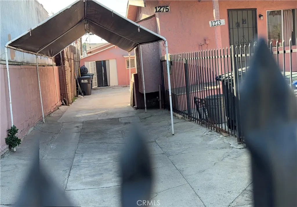 1273 S Alma, Los Angeles, California 90023 home-pic-1
