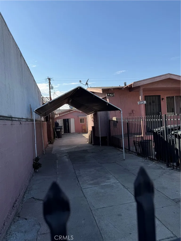 1273 S Alma, Los Angeles, California 90023 home-pic-4